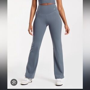 Gymshark Elevate Flared Leggings - Evening Blue